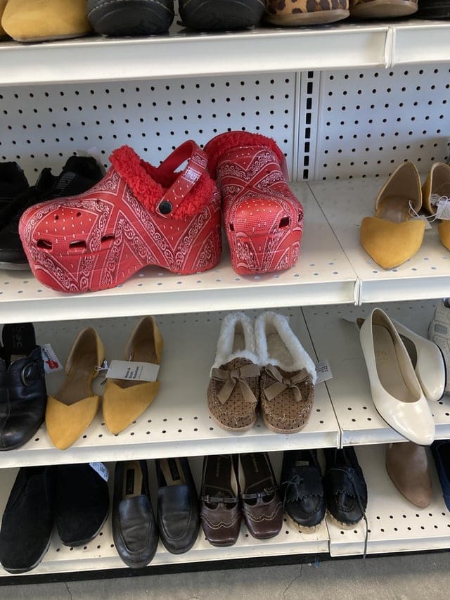 Awful Shoes (17 pics)