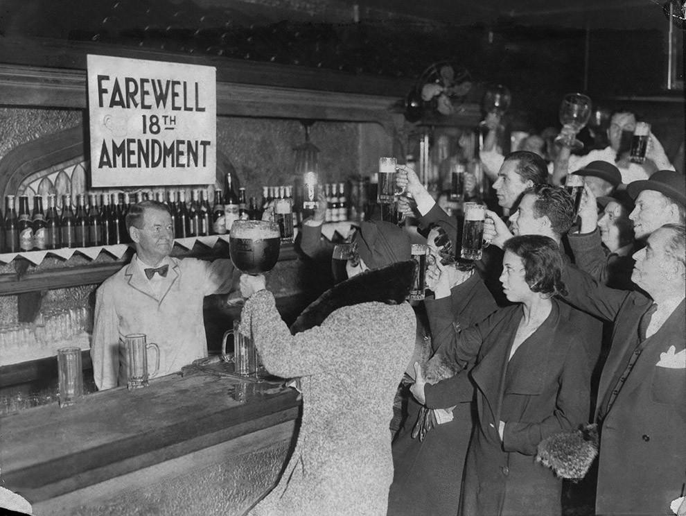 Photos From The Time Of The Prohibition Of Alcohol In The United States (19 pics)