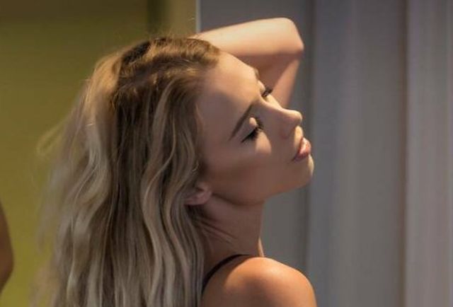 Side View (47 pics)