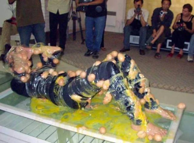 Strange Photos From Japan (15 pics)