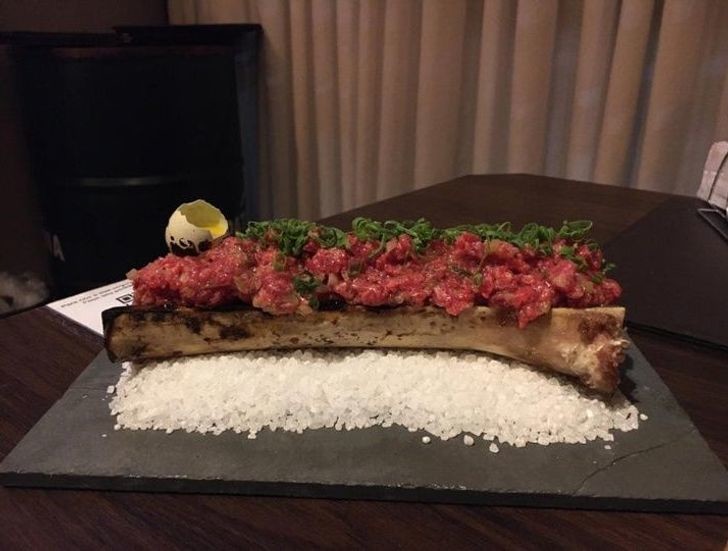 Odd Food Serving (22 pics)