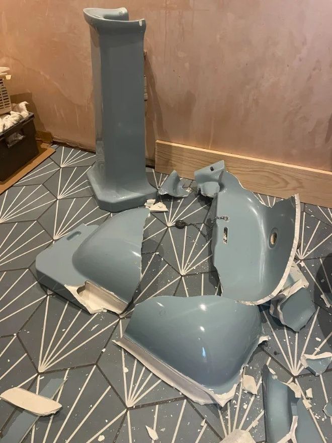 Bad Days Happen (18 pics)