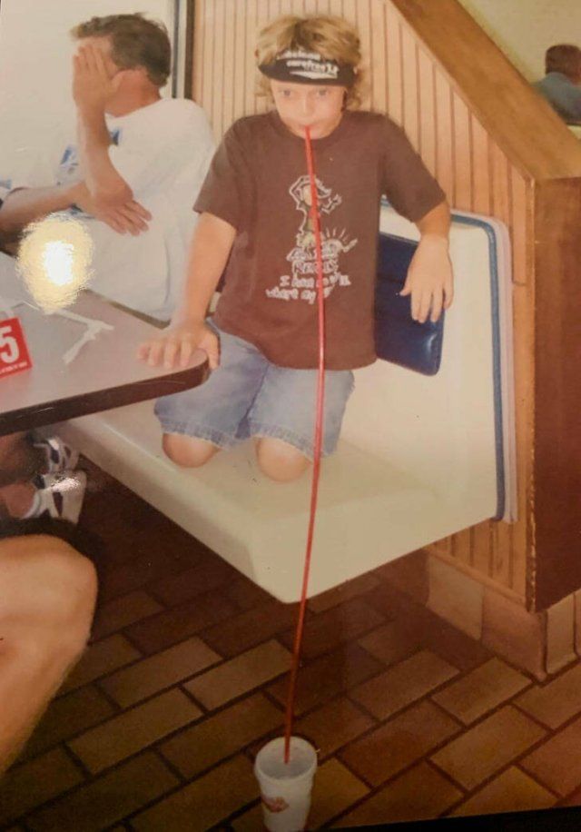 Interesting And Funny Family Photos (16 pics)