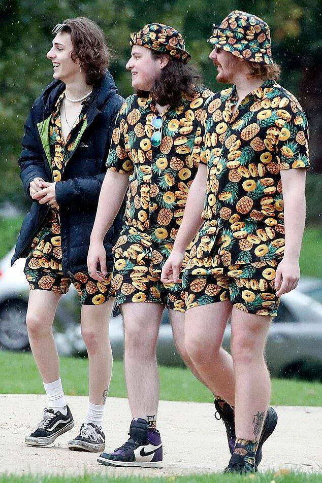 Daily Pictures. Part 1 (74 pics)