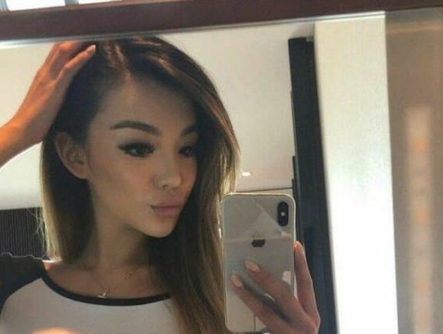 Braless Girls (45 pics)