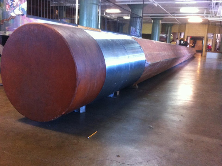 Giant Things (19 pics)