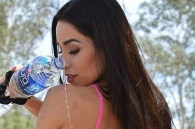 Girls In Yoga Pants (48 pics)