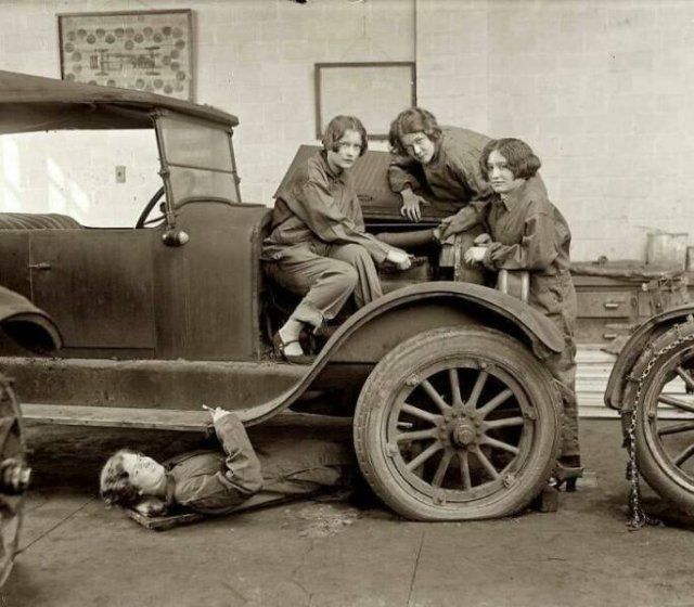 Interesting Historical Photos (19 pics)