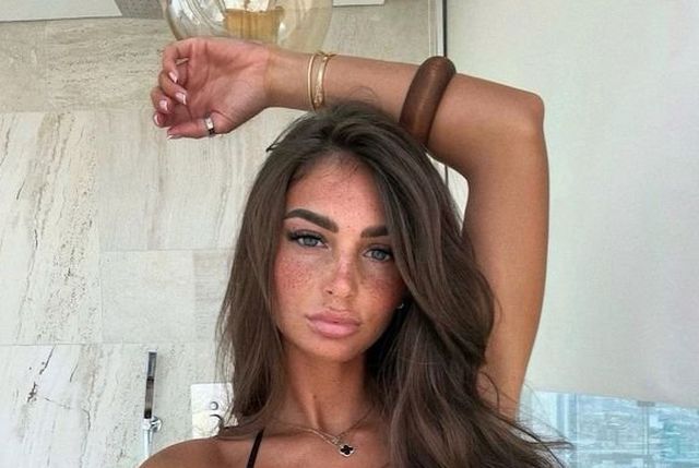 Girls With Freckles (32 pics)