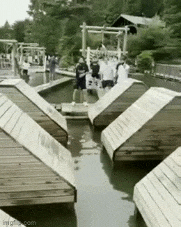 Acid GIFs, May 25 (25 gifs)