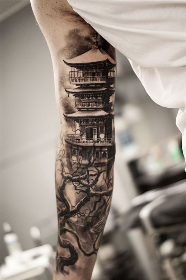 Unusual Tattoos (17 pics)