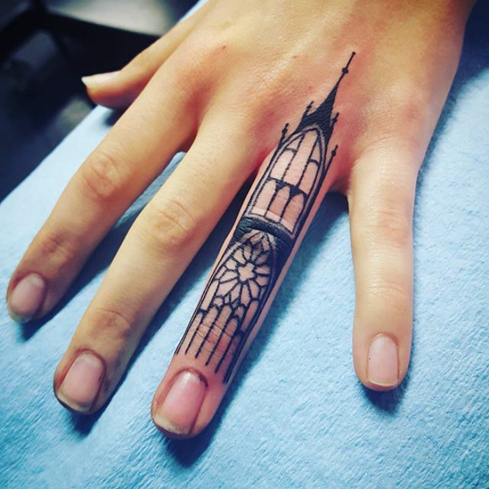 Unusual Tattoos (17 pics)