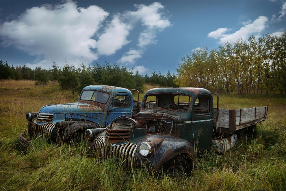 "Cemeteries" Of Cars (14 pics)