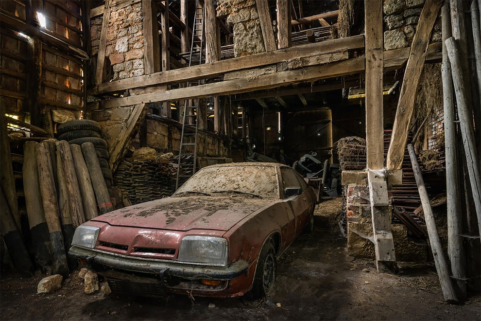 "Cemeteries" Of Cars (14 pics)