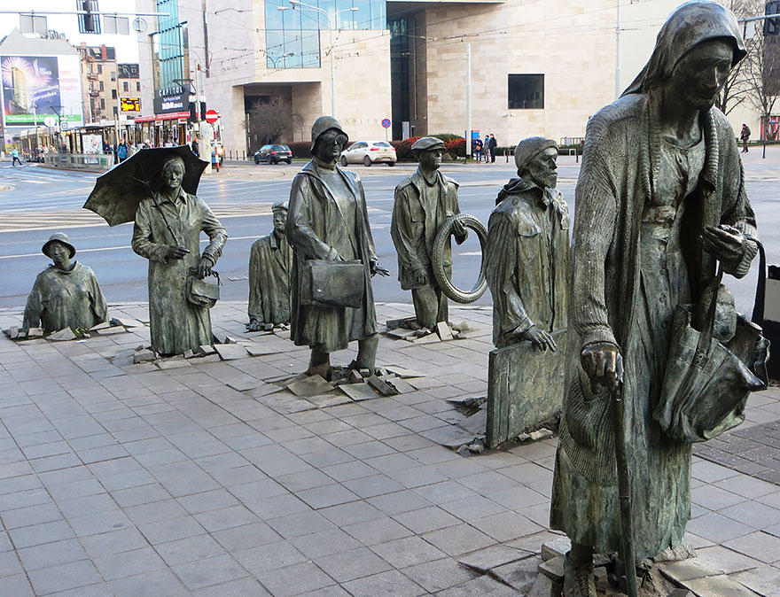 Unusual Sculptures (24 pics)
