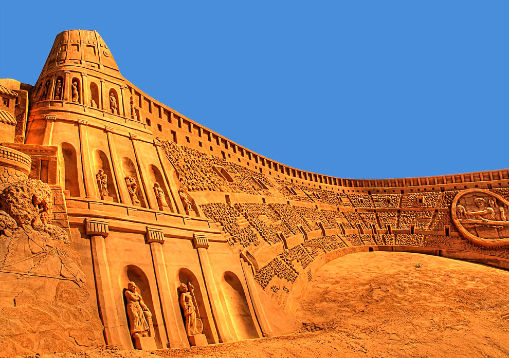 Amazing Sand Sculptures (18 pics)
