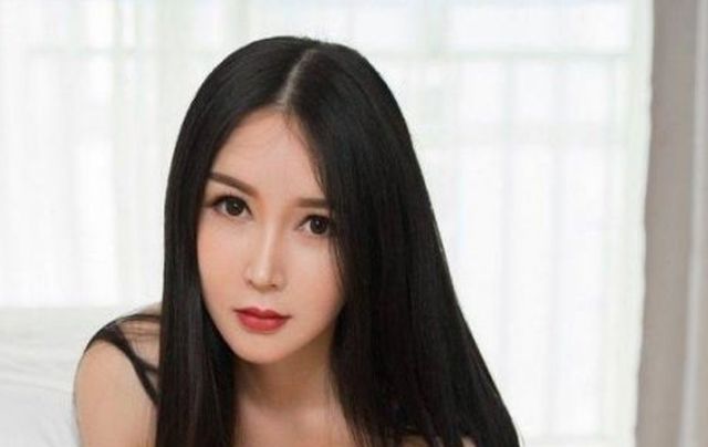 Asian Girls (51 pics)