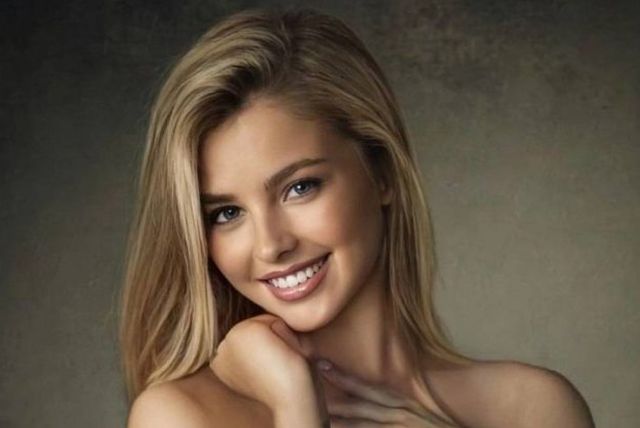 Girls With Handbras (49 pics)