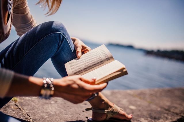 Books about psychology and self-development. What are the benefits?