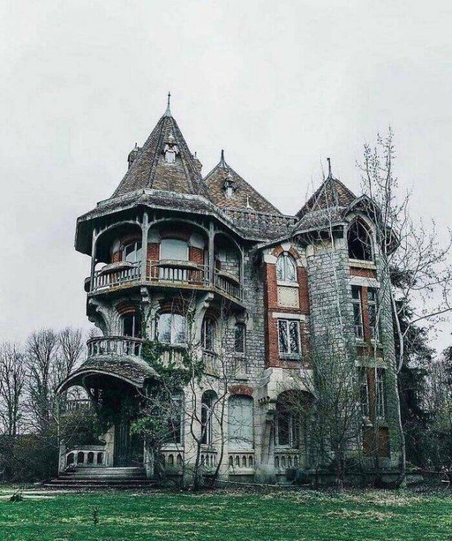 Beautiful Abandoned Places (25 pics)
