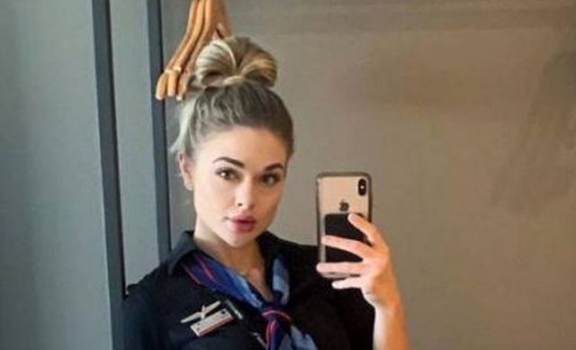 Hot Flight Attendants (32 pics)
