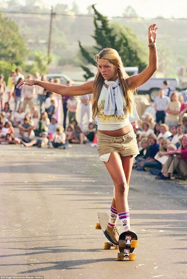 Cool Photos Of American Skaters From The 70's (15 pics)