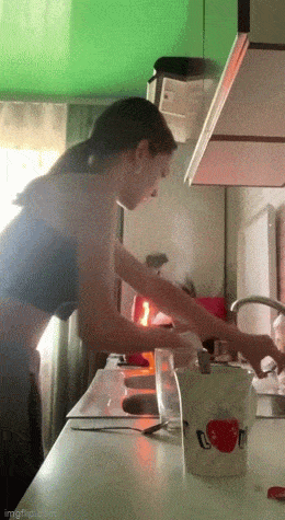 Acid GIFs, July 6 (25 gifs)