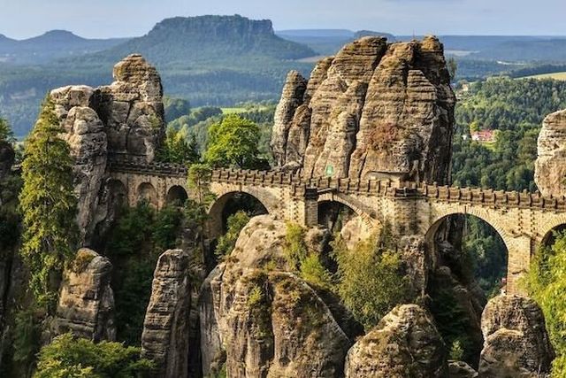 Amazing Architecture (28 pics)