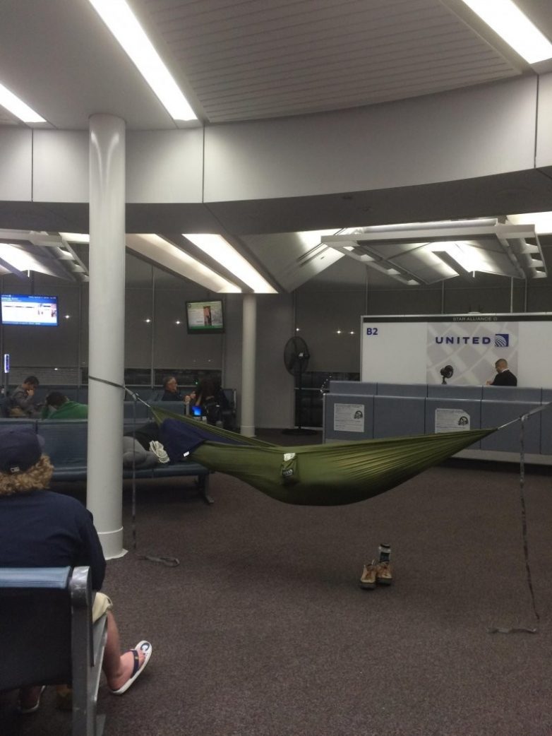 Unusual Situations And Finds In Airports (21 pics)