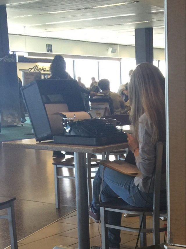 Unusual Situations And Finds In Airports (21 pics)