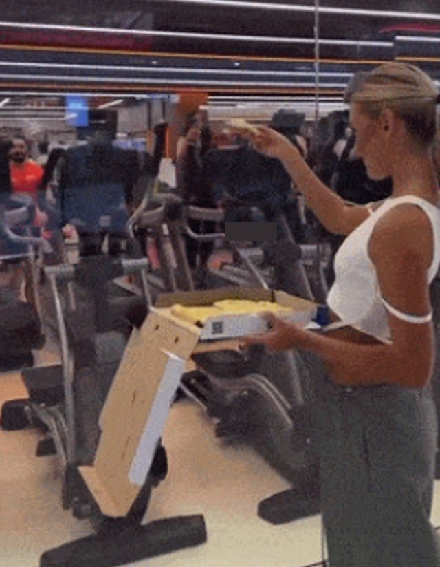 Acid GIFs, July 10 (25 gifs)