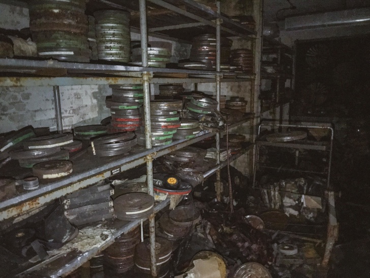 Beautiful Abandoned Places (20 pics)