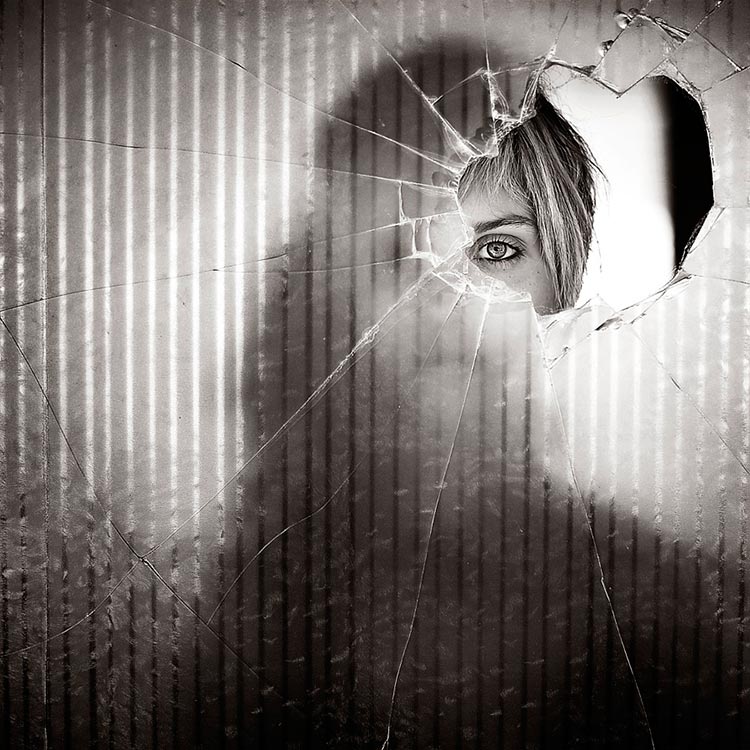 Awesome Black And White Photos (27 pics)