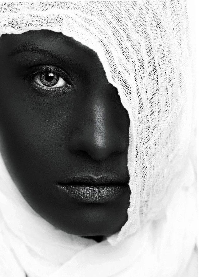 Awesome Black And White Photos (27 pics)