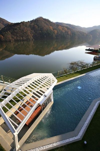 Cool Swimming Pools (27 pics)