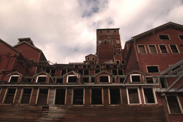 Beautiful Abandoned Places (25 pics)