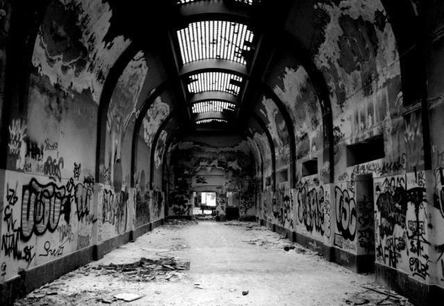 Beautiful Abandoned Places (25 pics)