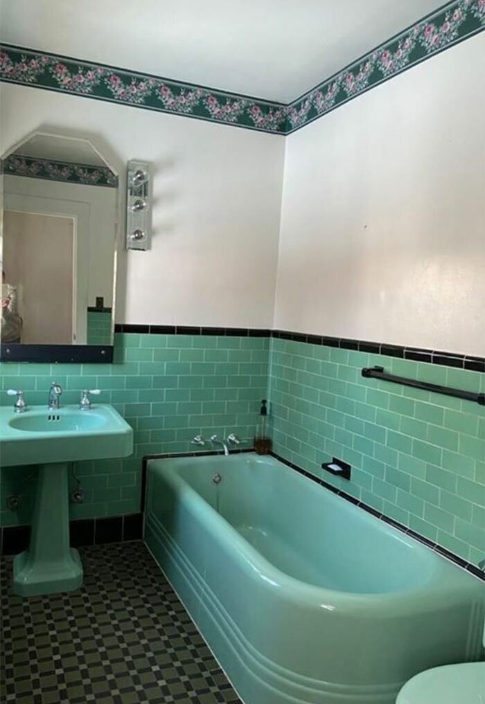 Odd Bathrooms (25 pics)