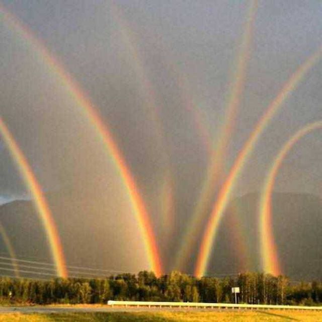 Glitch In The Matrix (26 pics)