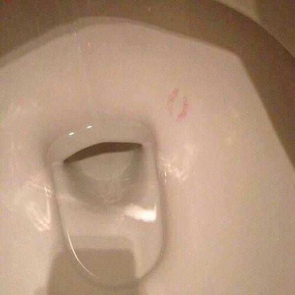 What Is Going On Here? (30 pics)