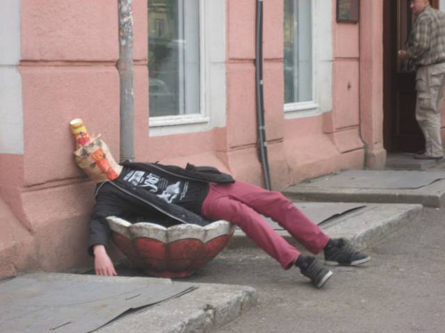 What Is Going On Here? (30 pics)