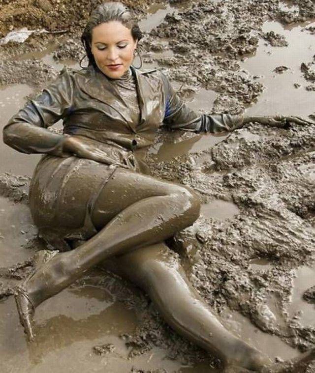 What Is Going On Here? (30 pics)