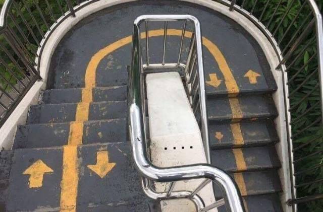 What Is Going On Here? (30 pics)