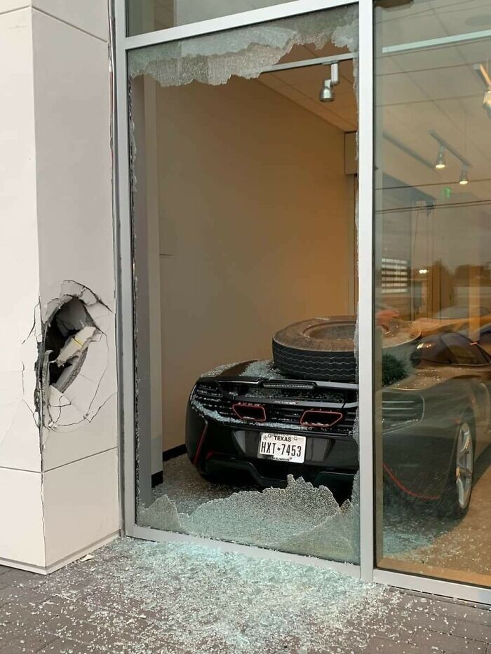 Failures On The Road (23 pics)