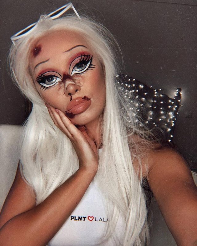 Cool Makeup (21 pics)