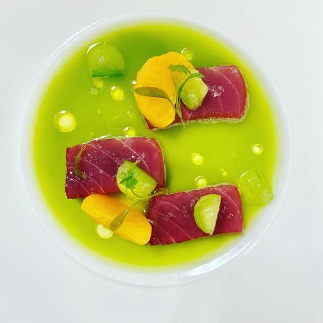 Beautiful Food Serving (22 pics)