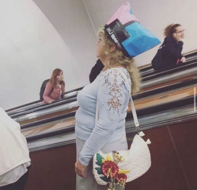 Strange People In The Subway (20 pics)