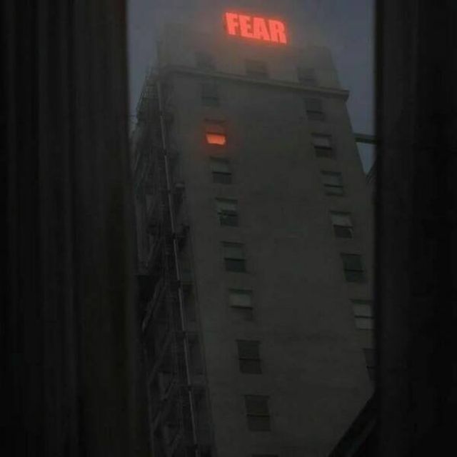 Creepy Buildings (20 pics)