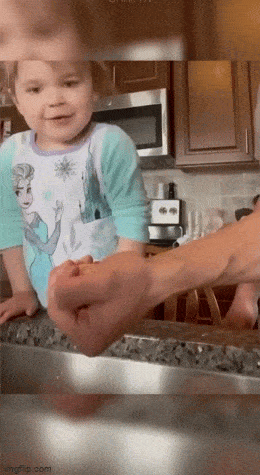 Acid GIFs, August 2 (25 gifs)