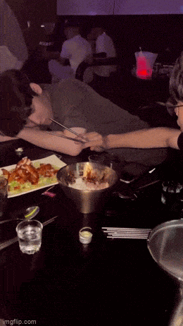 Acid GIFs, August 2 (25 gifs)